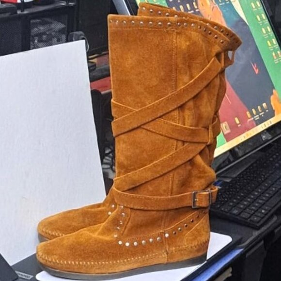 Authentic Minnetonka Genuine Leather Boots w/ Reversible Straps - Used Like New - Picture 9 of 11